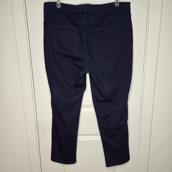Style & Co. Highrise Tummy Control Dark Blue Straight Leg Jean Pants Plus 18W - Picture 2 of 9